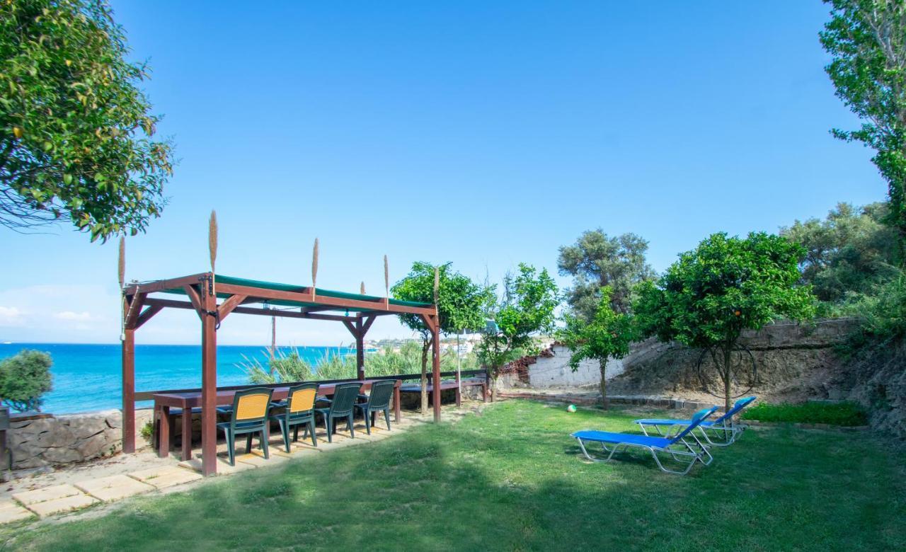 Paradiso Del Mare On The Beach By "Elite" Plános Екстериор снимка