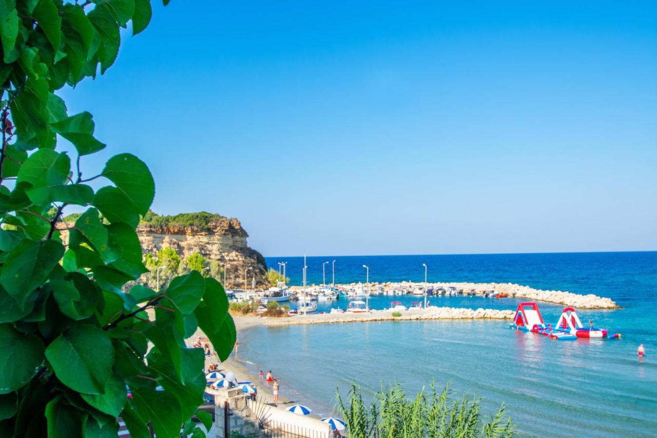 Paradiso Del Mare On The Beach By "Elite" Plános Екстериор снимка